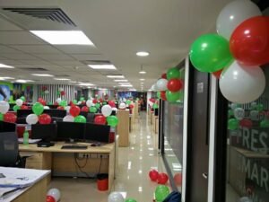 15 august balloon decoration in office